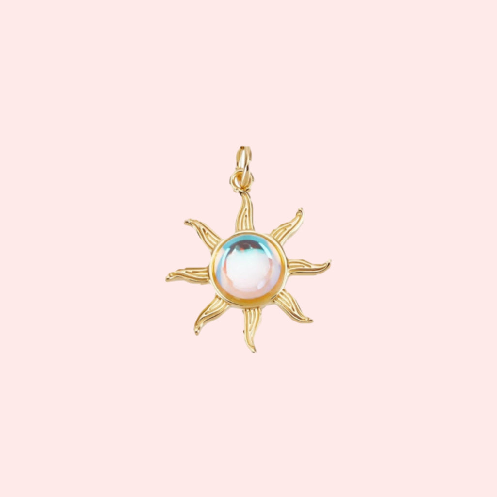 Solar Aura Charm