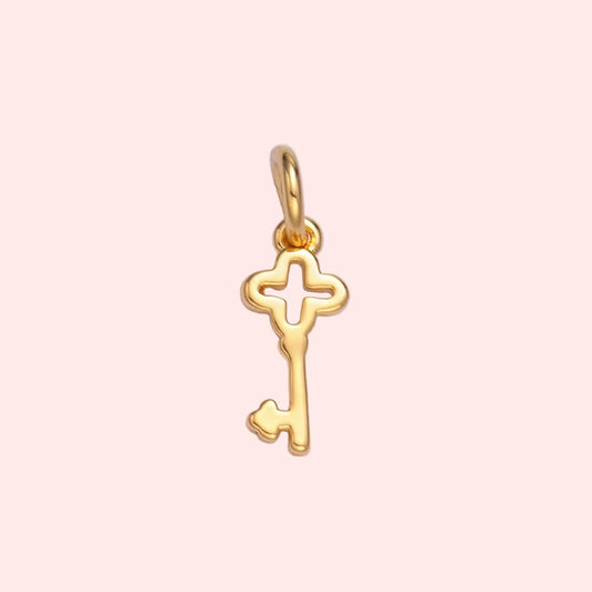 Quatrefoil Clover Mini Key Charm
