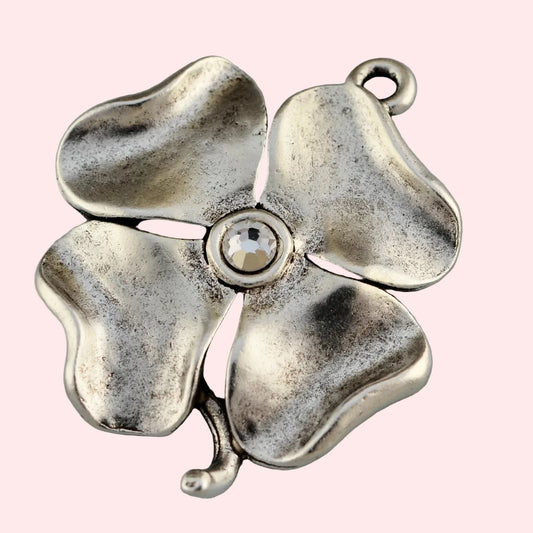 The Good Luck, Babe Pendant
